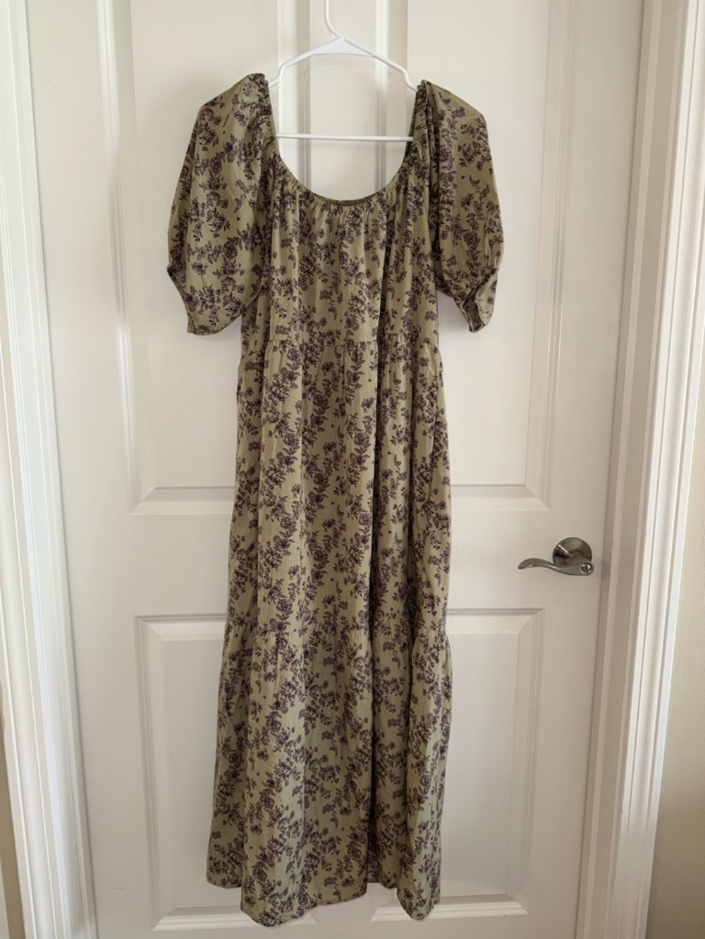 Olive Green Floral Puff-Sleeve Maxi Dress